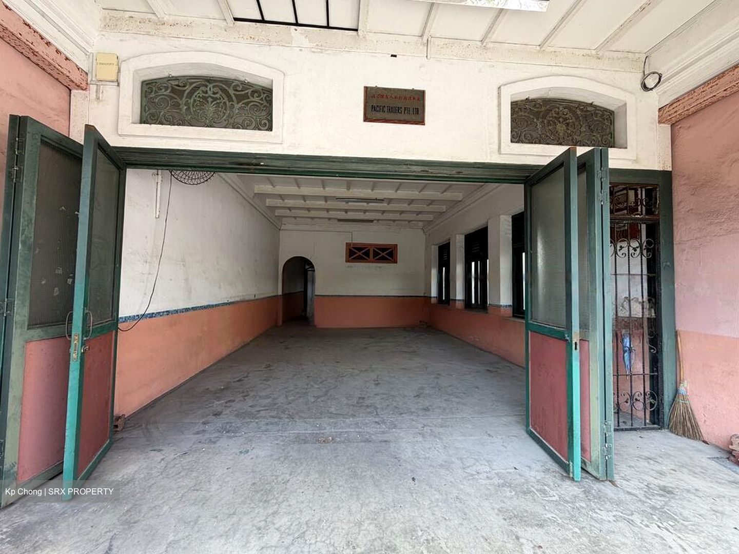 Orchard Road (D9), Terrace #485805411